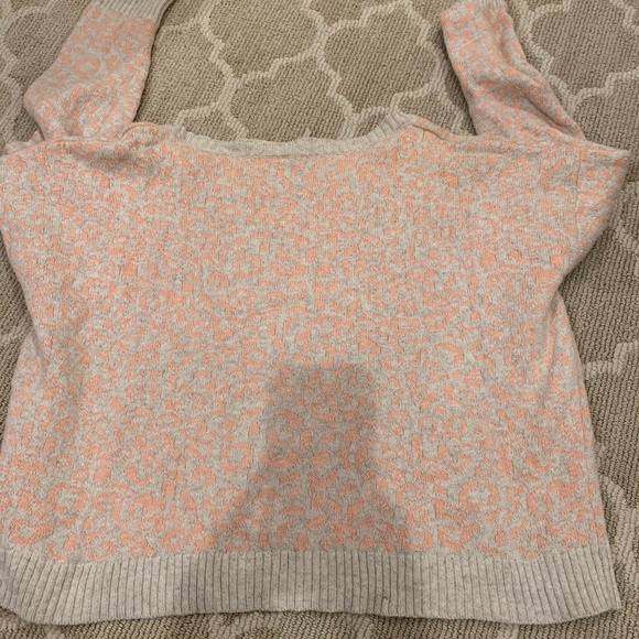 Free People pink leopard sweater - Picture 4 of 4